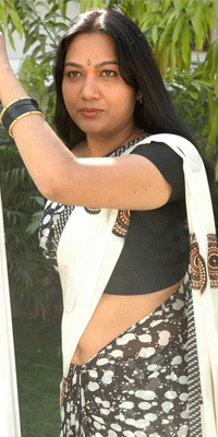 Telugu actress aunty Hema’s car accident.
