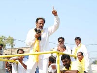 Balayya joins TDP campaign,