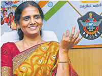 Labour minister to persuade KCR to call off fast