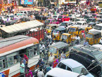 Traffic curbs put commuters in a tizzy