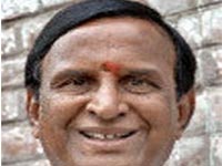 Centre plotted to split regional parties: Muddu