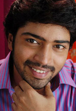 ‘Allari’ Naresh to bring Bollywood to Tollywood!