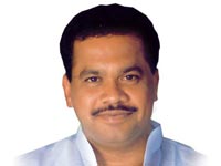 Venkat Reddy, Sridhar Babu withdraw resignations