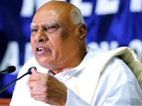 Death of Ayappas: Kerala CM assures help 