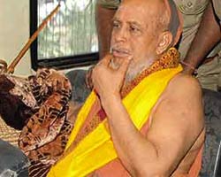 Jayendra Saraswathi on 'religious conversions'