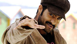 Jr. NTR waiting to say Ye Maya Chesave!