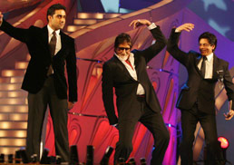 Big B, Abhishek & SRK in a Direct war