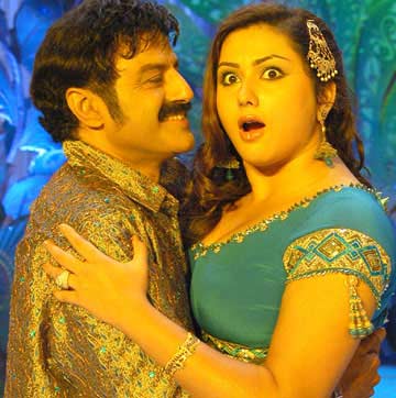 Namitha threatening Balakrishna!