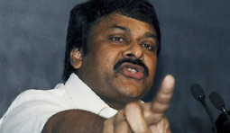 Chiranjeevi unaware of 'Aa Naluguru'