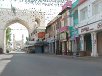 Bandh partial in Hyderabad, hits normal life