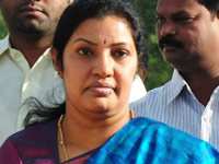 Purandeswari flays TRS for politicizing 'Yatra'