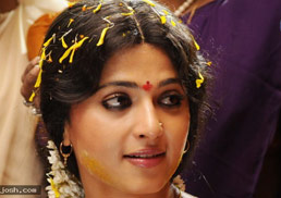 Anushka reciting Panchakshari mantra at temples