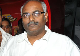Vedam shows there are 'magallu' in Tollywood: Keeravani