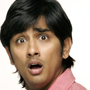 Siddharth attacked by silly fans