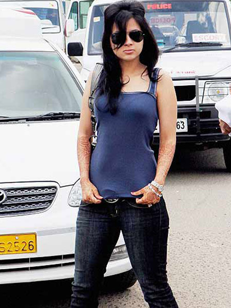 Mrs. Dhoni in sensational costume