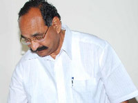 Damodar Reddy seeks probe by a sitting judge