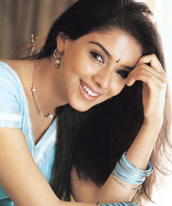 Asin saved by Salman plan