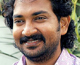 Rajamouli 'Guru Dakshina' to Raghava