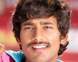 Varun Sandesh replacing Pawan Kalyan