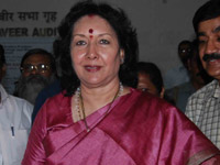 Geeta Reddy assures to solve the problems  of journalists