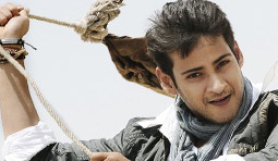 Troubles for Mahesh 'Khaleja' dubbing