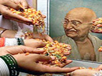 Governor, CM pays tributes to Bapu