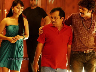 Brahmi targets Nag's hot GF