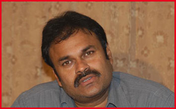 Allu headaches for Naga Babu!