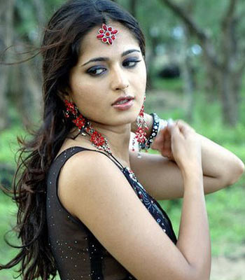 Hot Anushka Vs Evil Anushka!