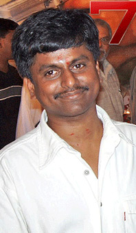 Murugadoss to do for Rajini or Chiru!