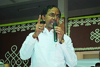 KCR takes holy dip at Pushkaram