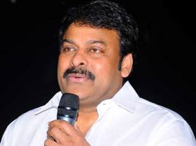 See Seemandhra farmers' woes and judge: Chiru to KCR