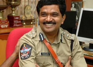 Vamsi laughs at Vijayawada Top Cop's Sexual SMS