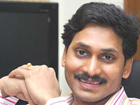 YSR, Jagan detractors getting rewarded: Bajireddy