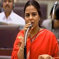 Frustration forced TDP to plea HC against Jagan: Shobha