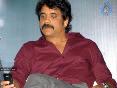 Nagarjuna, Anushka in IT Trap!