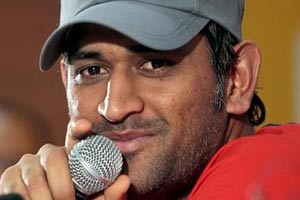 MS Dhoni - The Best Captain