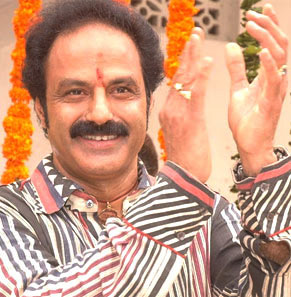 Balayya pacifies Nara-Nandamuri clash