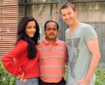 Heroine's date with Aussie speedster