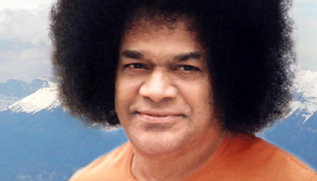 Satya Sai Trust meets, pays tributes to Baba