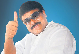 Chiranjeevi gets the call from Sonia!