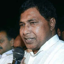 Jana Reddy refutes Harish Rao's charges, says no bias against T