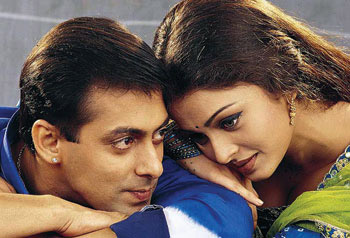 Salman makes fun of Aish's Pregnancy