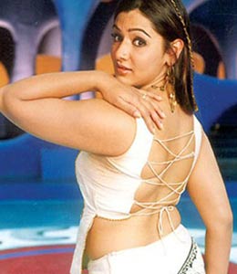 Plump heroine ready for item songs