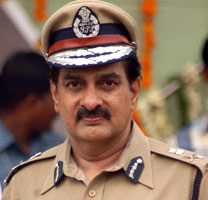 DGP briefs CM on security position in city: Mumbai blasts