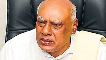 Rossaiah asks T leaders to postpone agitation