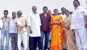 Chiru, Balayya, Nag absent @ historic event