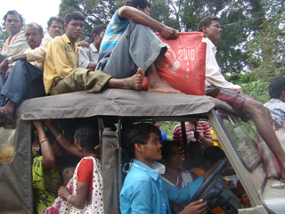 Drivers turn 'Mandu Babulu' @ Telangana