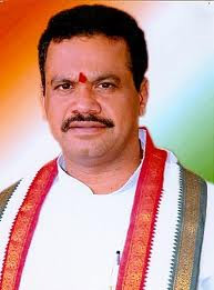 Komatreddy offers to resign from Cong