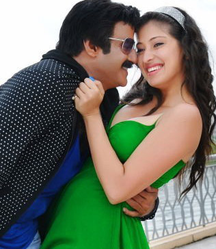 Star Hero's F-Dances with Milk Beauty
